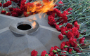 Возложение цветов к Памятнику-обелиску «Они погибли за Родину».